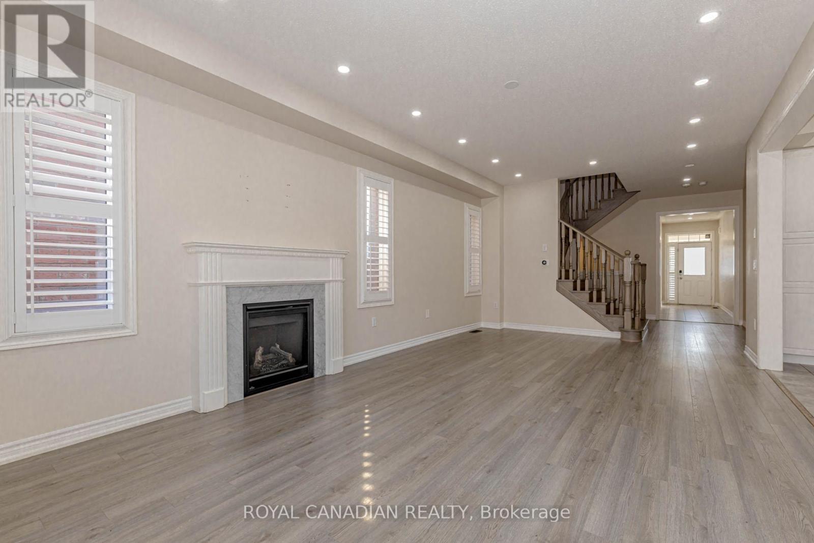 1541 Chretien Street, Milton, Ontario  L9E 1H2 - Photo 12 - W12135510