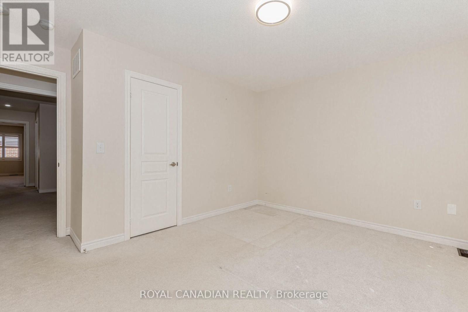 1541 Chretien Street, Milton, Ontario  L9E 1H2 - Photo 32 - W12135510