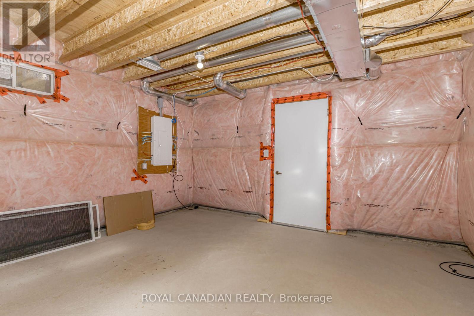 1541 Chretien Street, Milton, Ontario  L9E 1H2 - Photo 43 - W12135510