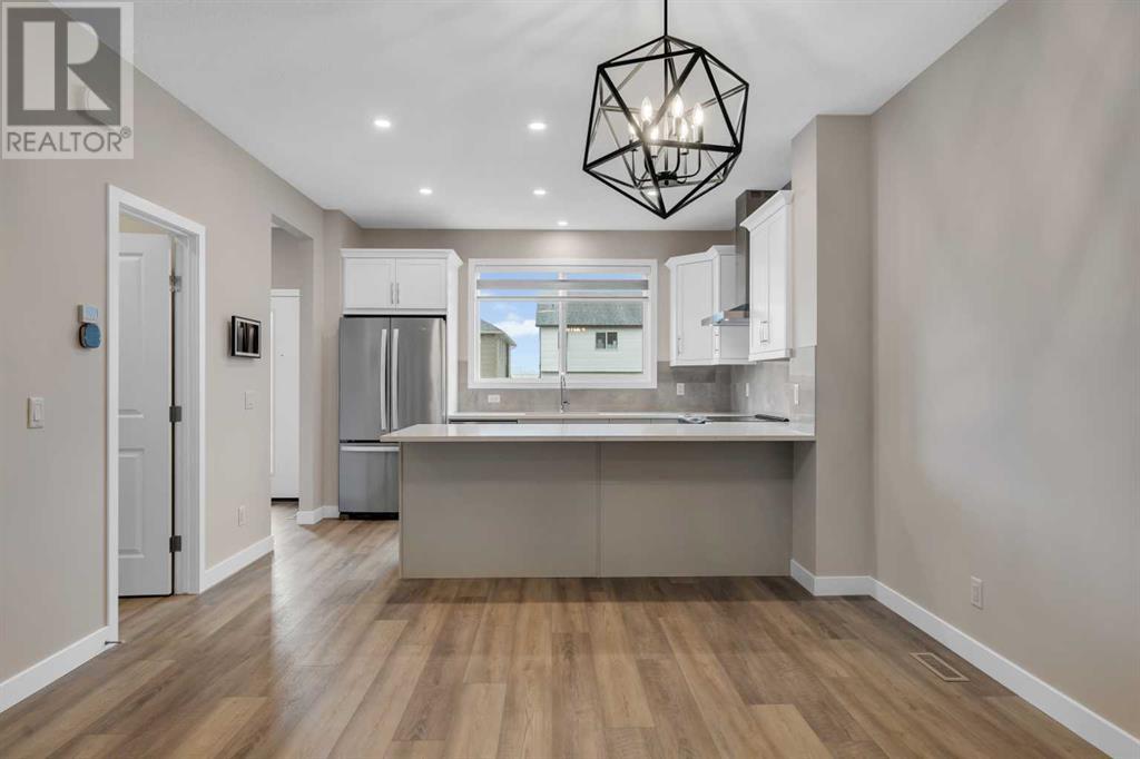 25 Mitchell Road Nw, Calgary, Alberta  T3R 2B5 - Photo 3 - A2214019