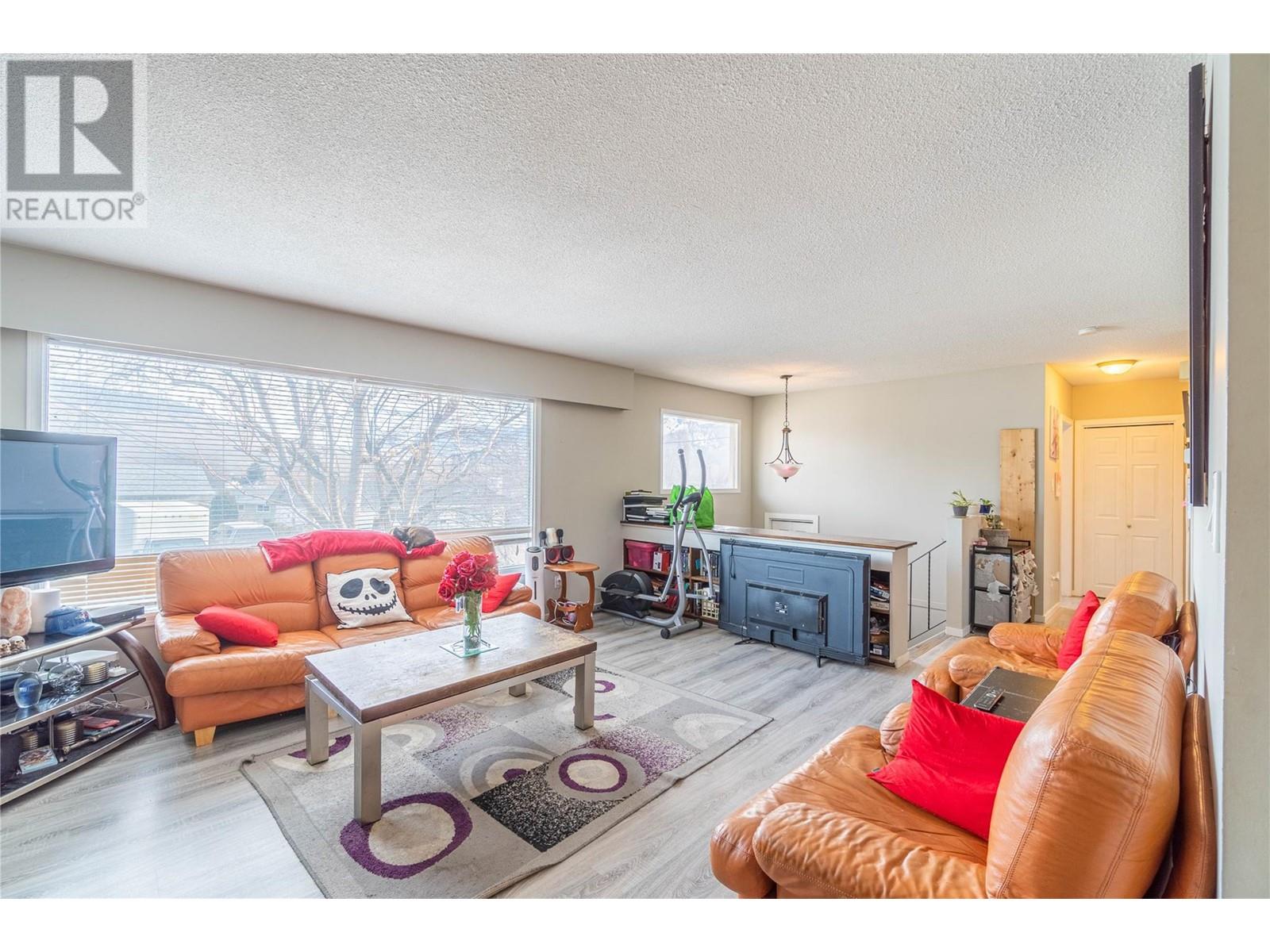 1569 Westmount Drive, Kamloops, British Columbia  V2B 6A1 - Photo 9 - 10349560