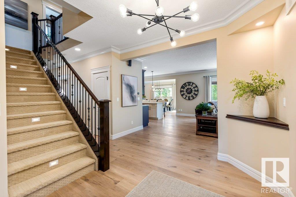Property at 27 KEYSTONE CR image 2