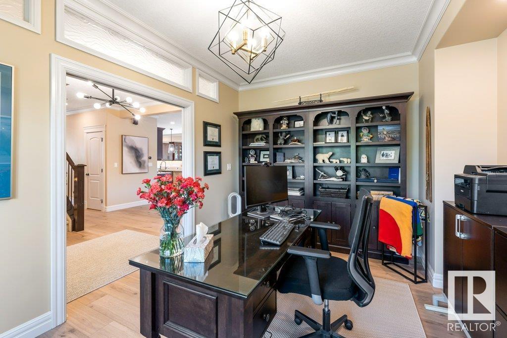 Property at 27 KEYSTONE CR image 4