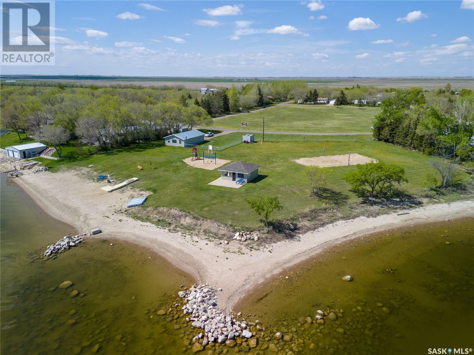 237 Amy Avenue, Alice Beach, Saskatchewan  S0G 1C0 - Photo 2 - SK007280