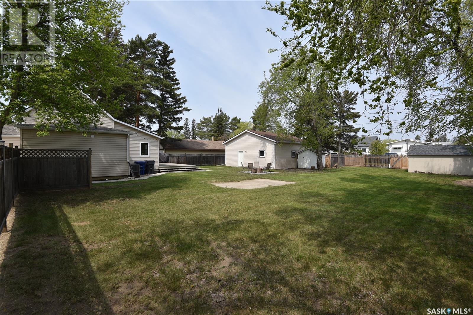 105 7th Avenue E, Nipawin, Saskatchewan  S0E 1E0 - Photo 4 - SK007208