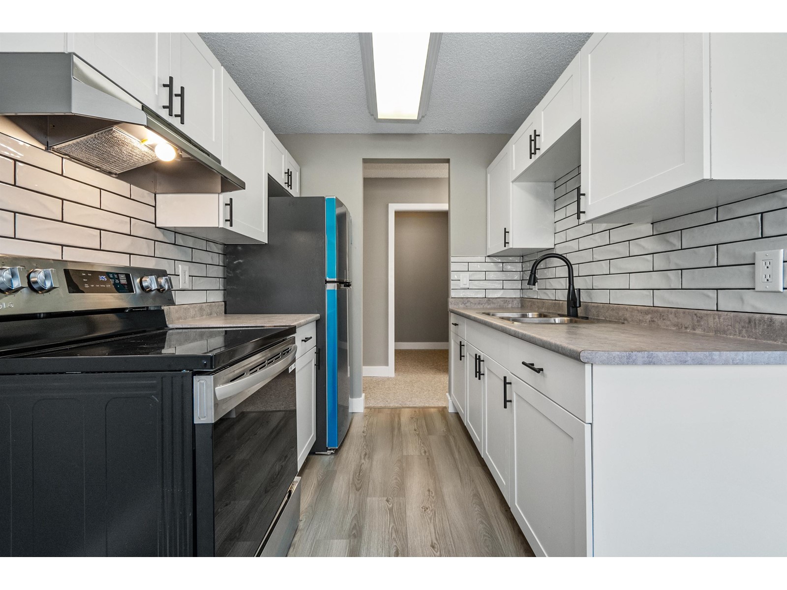 203 9425 Nowell Street, Chilliwack Proper East, Chilliwack, British Columbia  V2P 4X8 - Photo 3 - R3007610