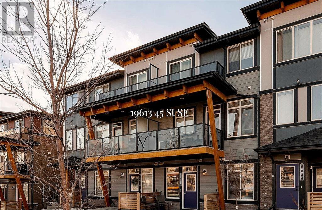 19613 45 Street Se, Calgary, Alberta  T3M 3A7 - Photo 2 - A2216702