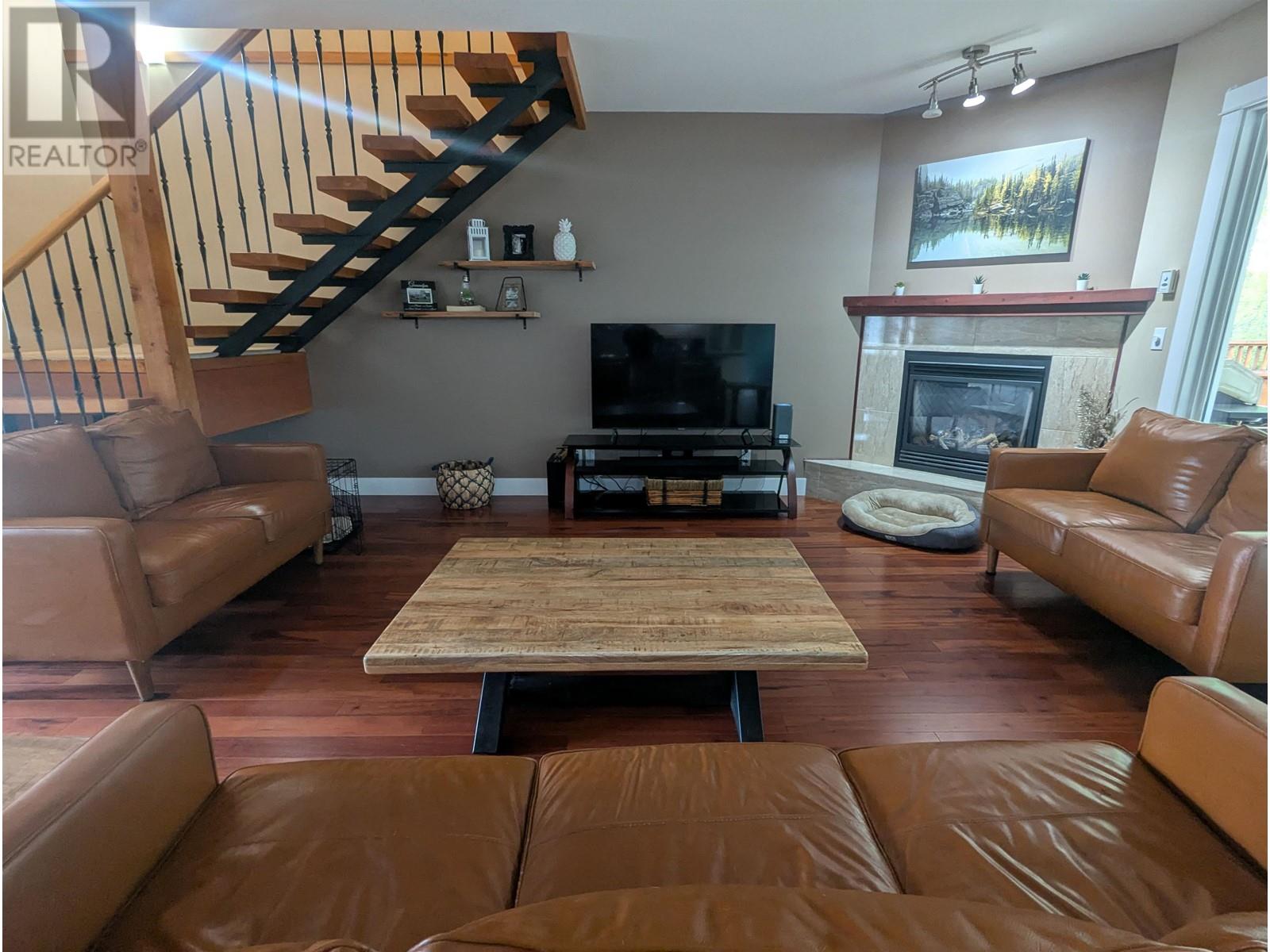 3240 3rd Avenue, Smithers, British Columbia  V0J 2N0 - Photo 6 - R3007133