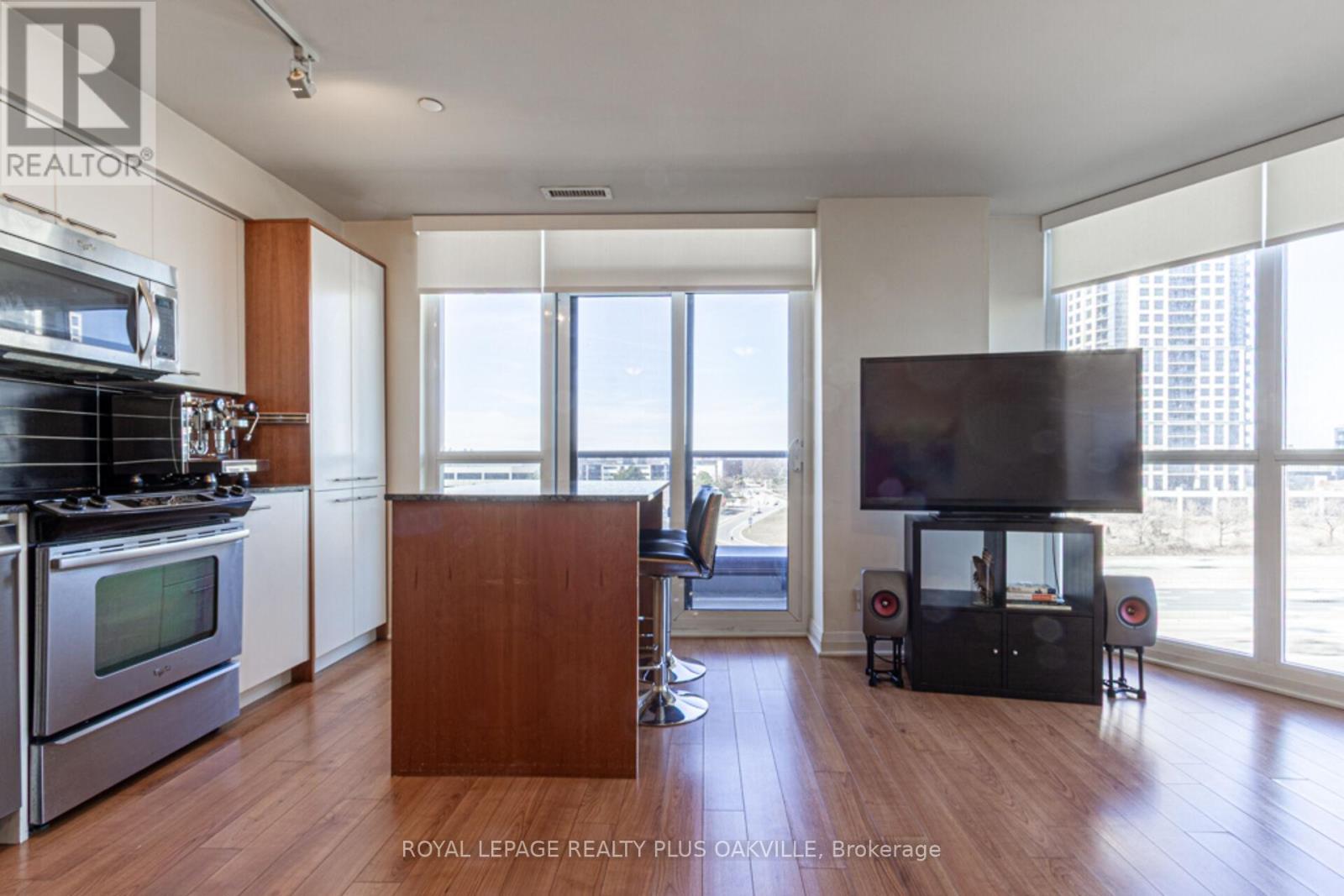 510 - 5 Valhalla Inn Road, Toronto, Ontario  M9B 0B1 - Photo 12 - W12058826