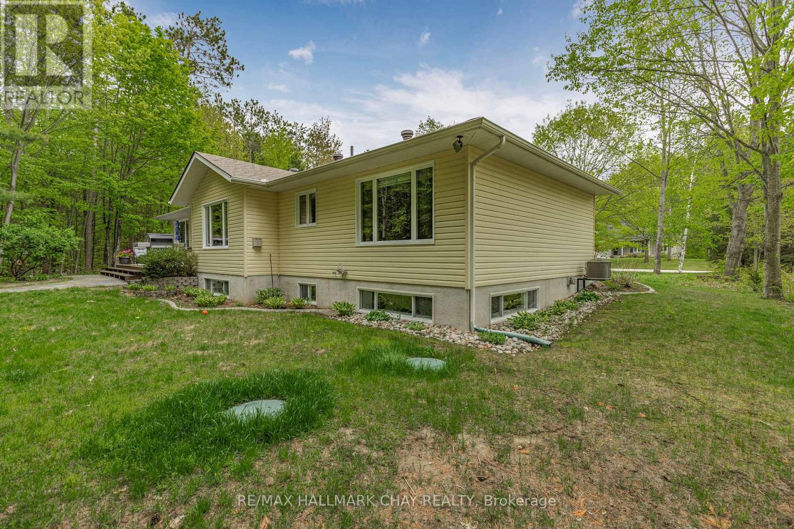 37 Sterling Drive, Tiny, Ontario  L0L 2T0 - Photo 36 - S12053113