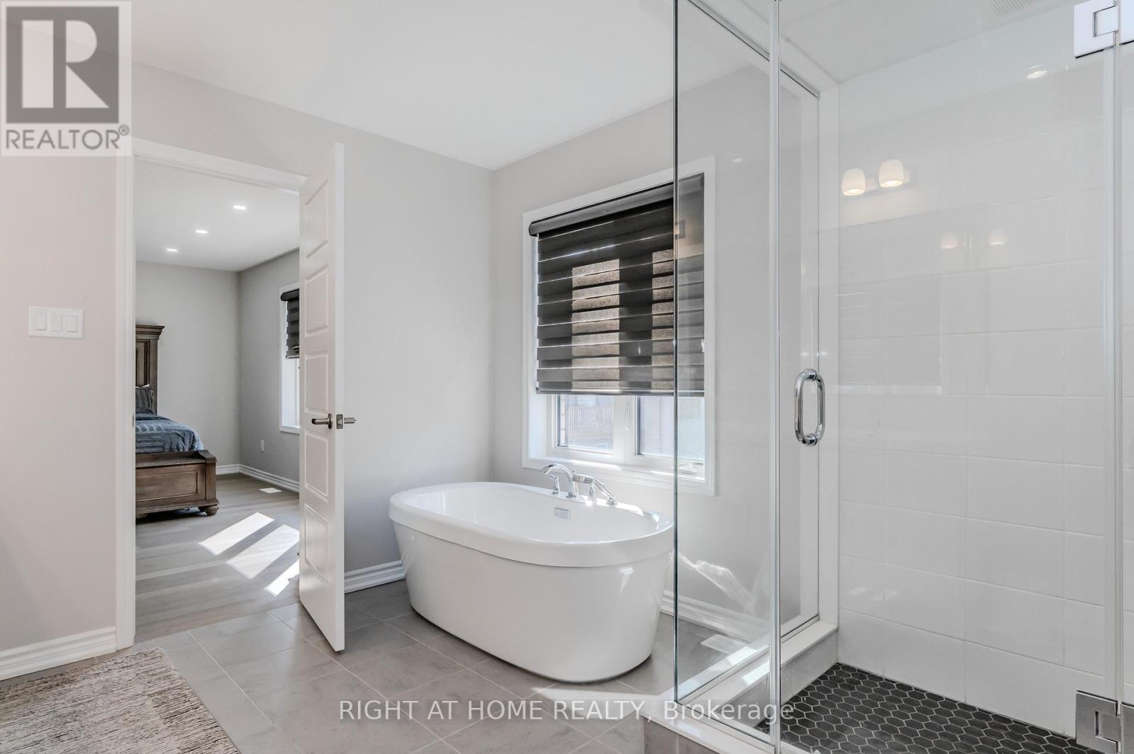 154 Histand Trail, Kitchener, Ontario  N2R 0S3 - Photo 16 - X12175929
