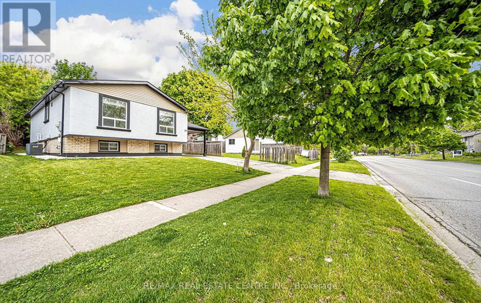 211 Dunsdon Street, Brantford, Ontario  N3R 7H7 - Photo 5 - X12157689