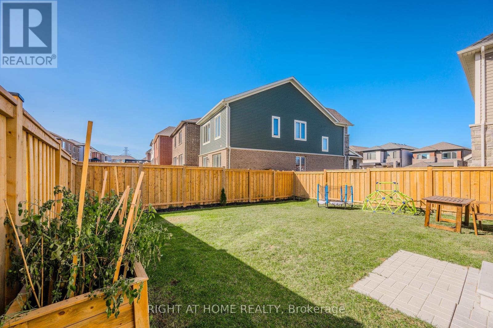 154 Histand Trail, Kitchener, Ontario  N2R 0S3 - Photo 24 - X12175929