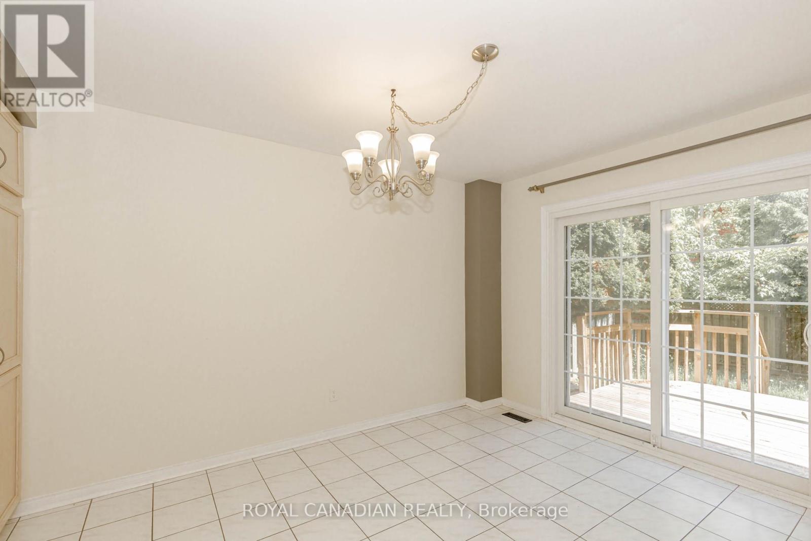 3940 Hazelridge Road, Mississauga (Lisgar), Ontario  L5N 6Z4 - Photo 11 - W12171471
