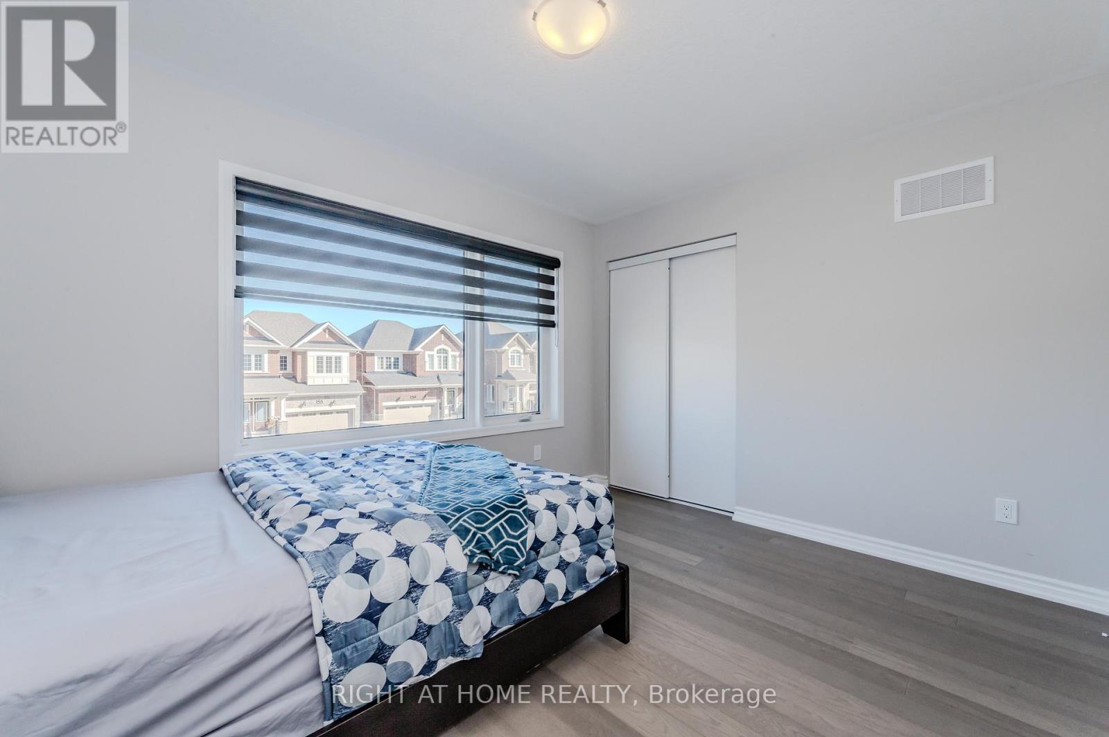154 Histand Trail, Kitchener, Ontario  N2R 0S3 - Photo 7 - X12175929