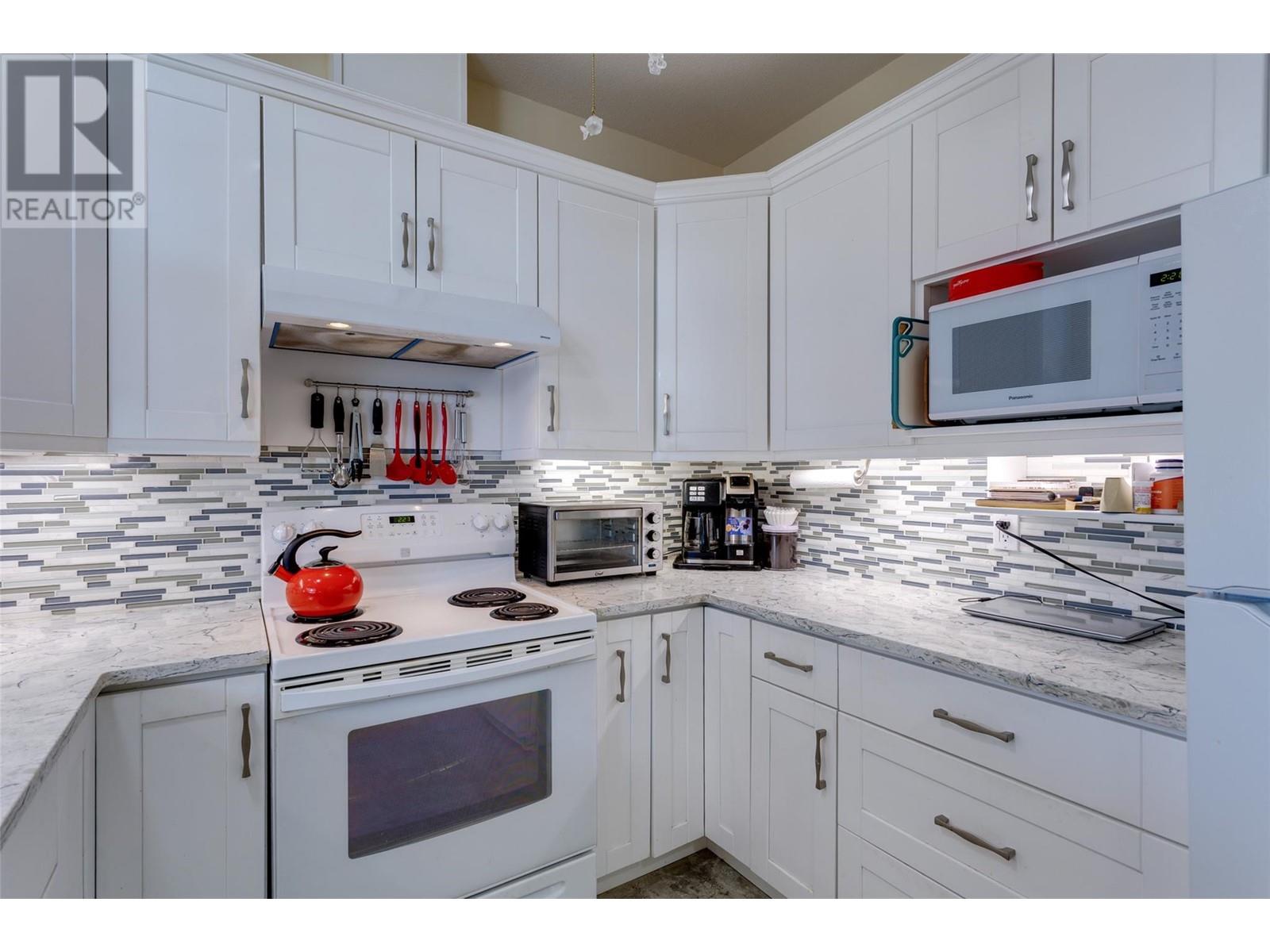 877 Klo Road Unit# 310 Lot# 41, Kelowna, British Columbia  V1Y 9R1 - Photo 2 - 10348431