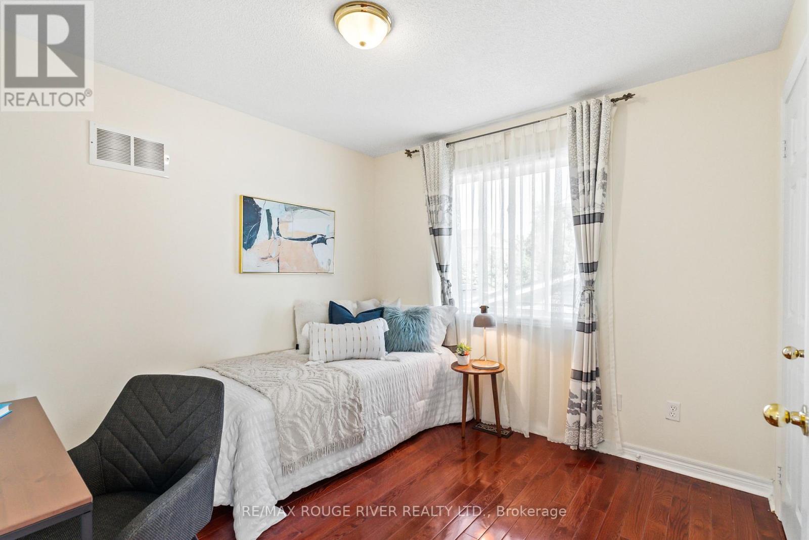 104 Willowbrook Drive, Whitby, Ontario  L1R 2S8 - Photo 37 - E12176285