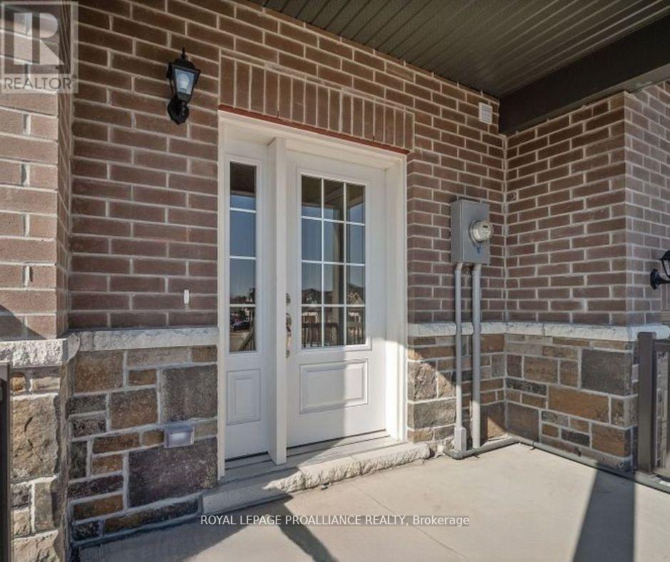 479 Hayward Street, Cobourg, Ontario  K9A 3N5 - Photo 2 - X12176308
