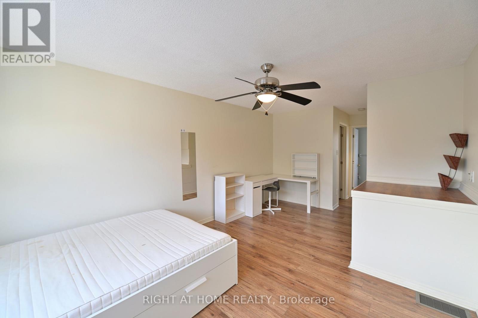 C - 90 Templeton Street, Ottawa, Ontario  K1N 6X3 - Photo 13 - X12176286