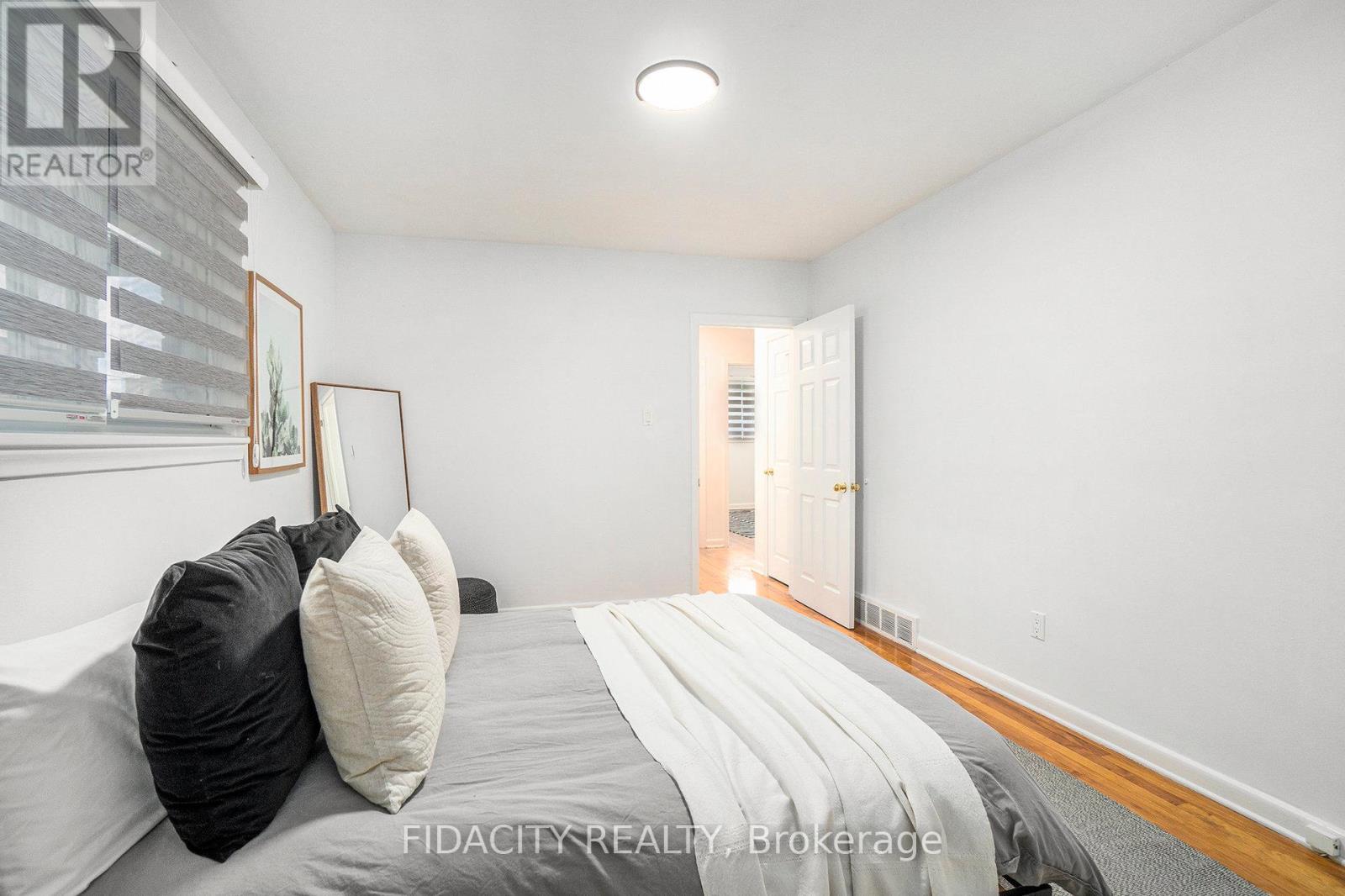 2147 Iris Street, Ottawa, Ontario  K2C 1B4 - Photo 14 - X12176329