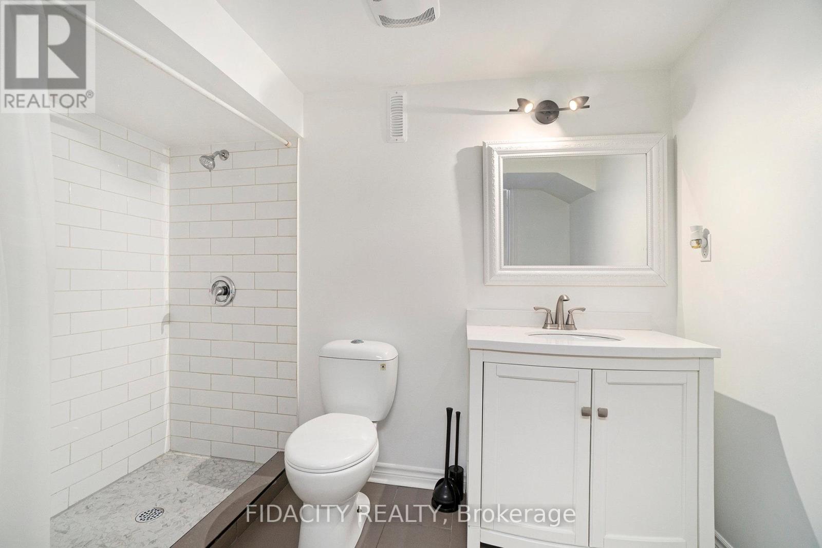 2147 Iris Street, Ottawa, Ontario  K2C 1B4 - Photo 20 - X12176329