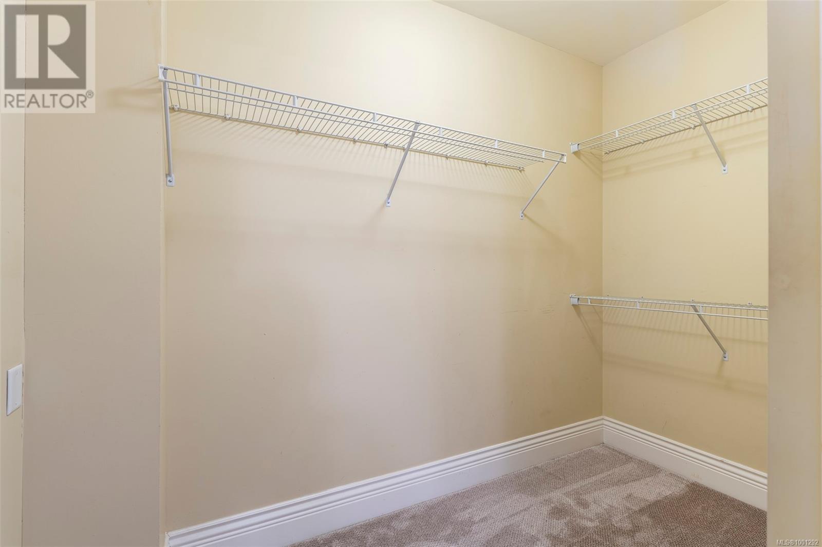 408 1602 Quadra St, Victoria, British Columbia  V8W 2L4 - Photo 18 - 1001292