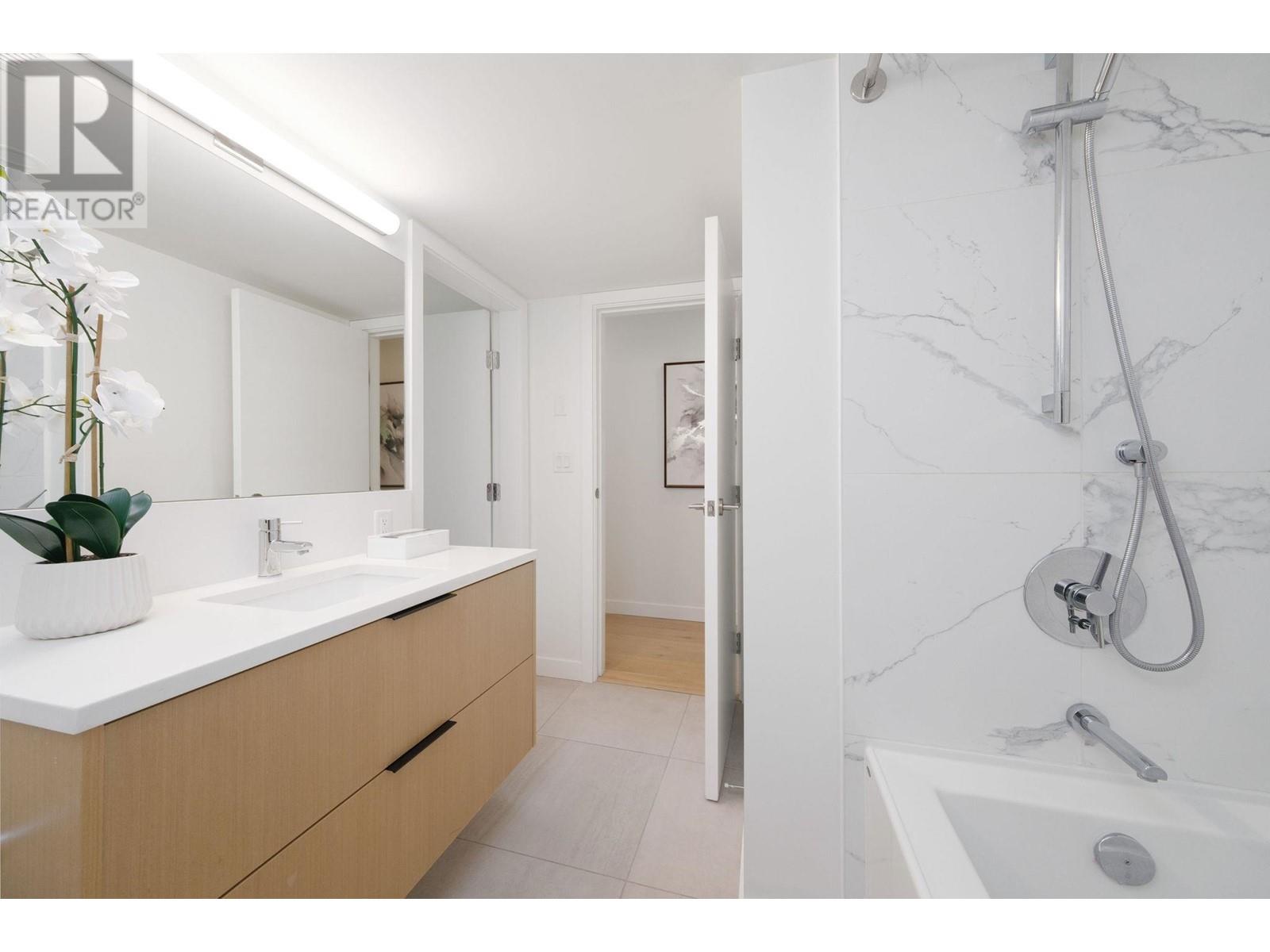 114 649 E 3rd Street, North Vancouver, British Columbia  V7L 1G6 - Photo 21 - R3007609