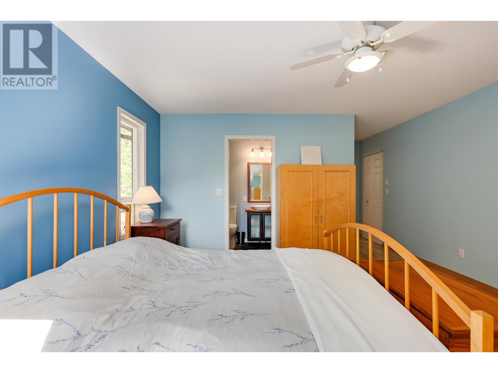 4638 Lockehaven Place, North Vancouver, British Columbia  V7G 2B8 - Photo 19 - R3007624