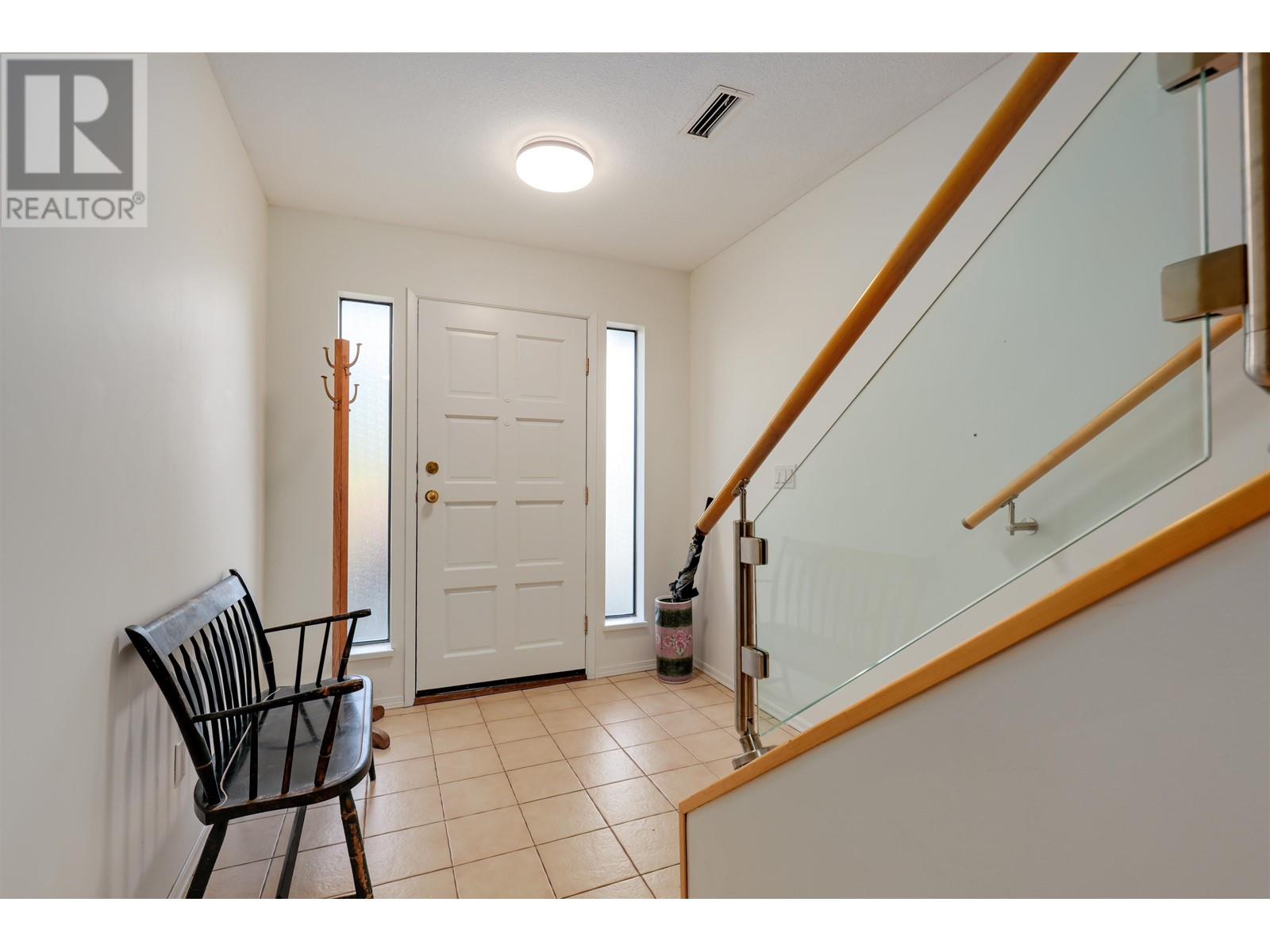 4638 Lockehaven Place, North Vancouver, British Columbia  V7G 2B8 - Photo 26 - R3007624
