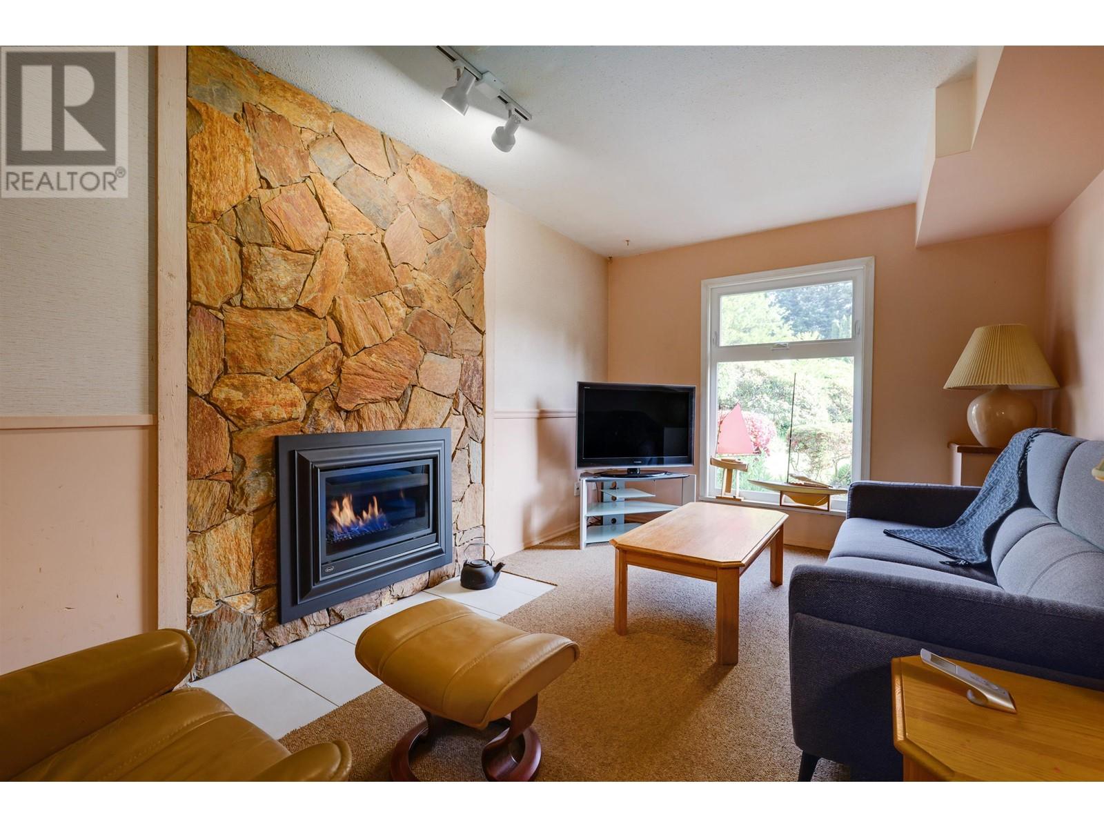 4638 Lockehaven Place, North Vancouver, British Columbia  V7G 2B8 - Photo 27 - R3007624