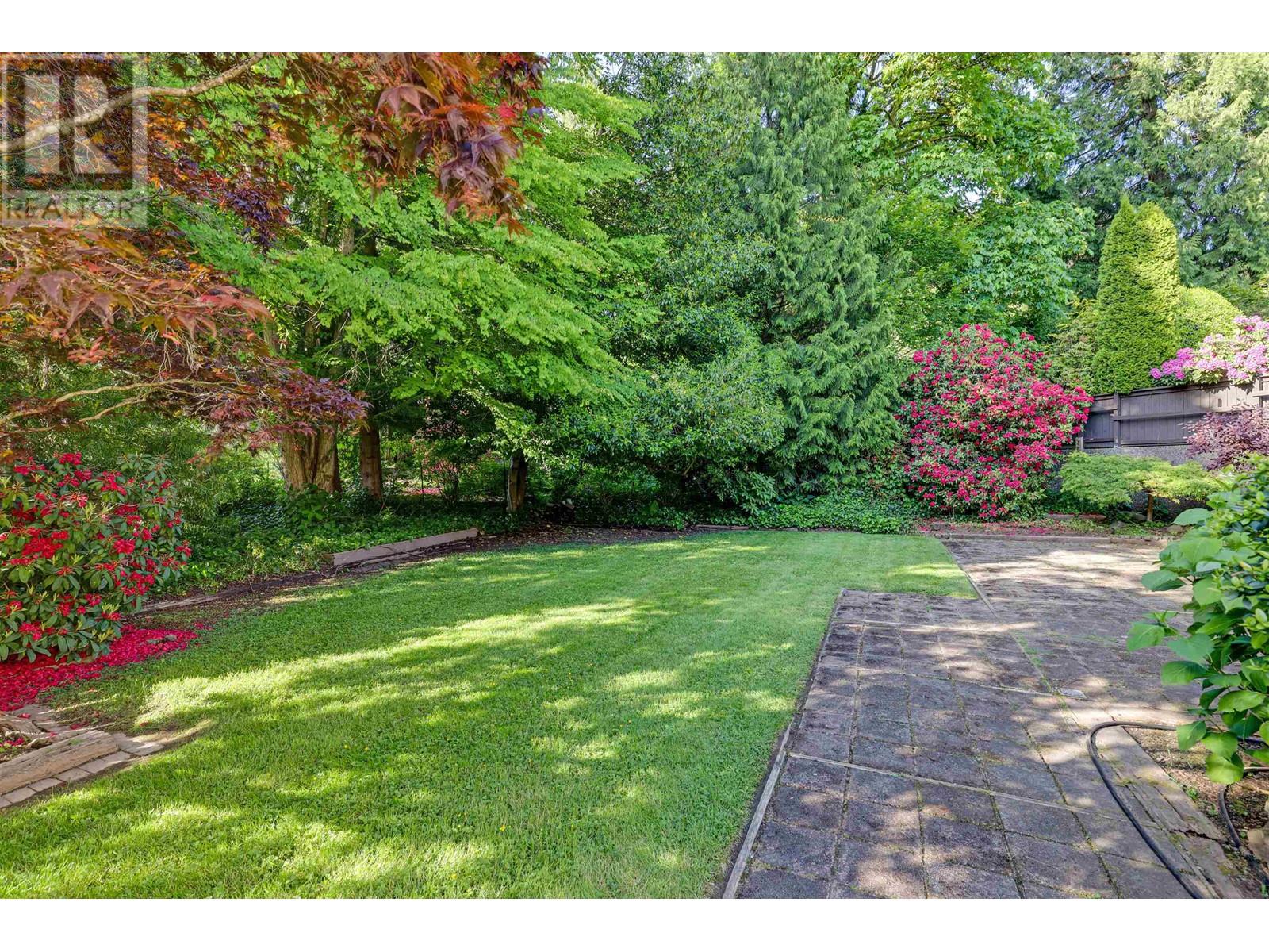 4638 Lockehaven Place, North Vancouver, British Columbia  V7G 2B8 - Photo 32 - R3007624