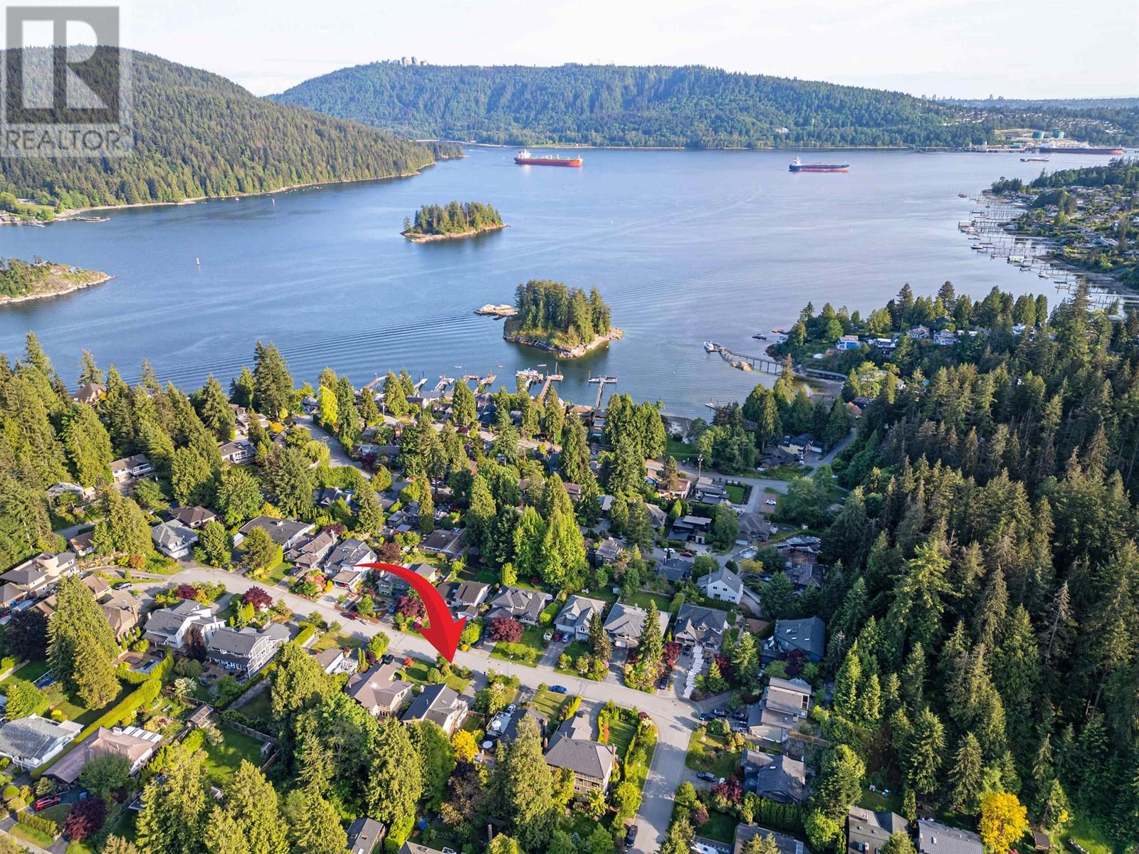 4638 Lockehaven Place, North Vancouver, British Columbia  V7G 2B8 - Photo 38 - R3007624