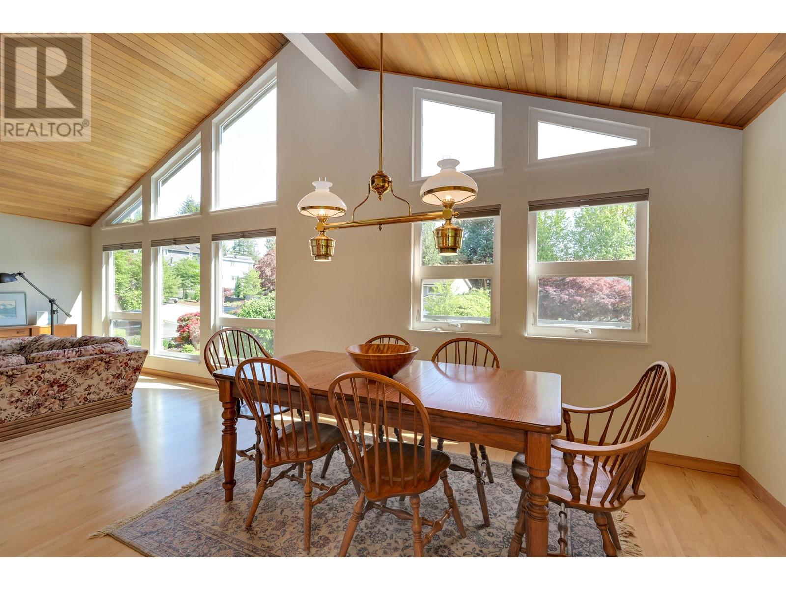 4638 Lockehaven Place, North Vancouver, British Columbia  V7G 2B8 - Photo 7 - R3007624