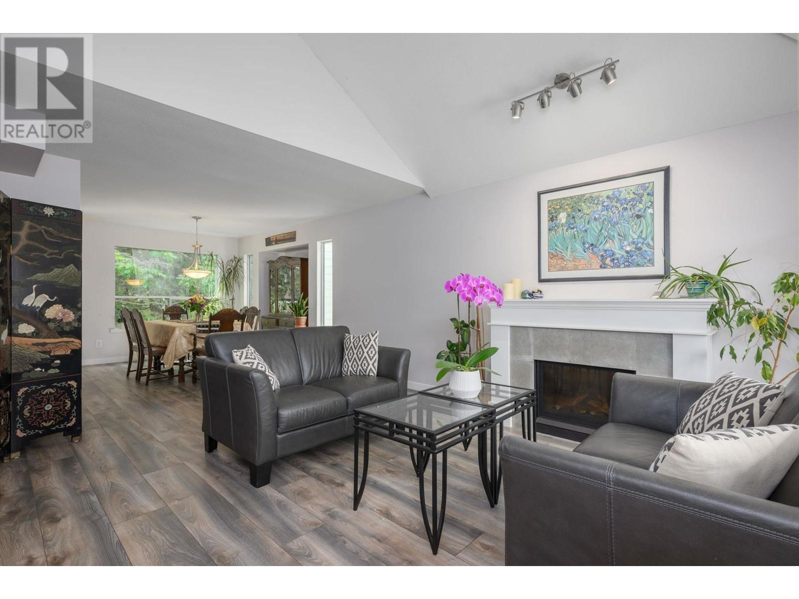 3910 Ambleside Close, Port Coquitlam, British Columbia  V3B 7G2 - Photo 4 - R3007633