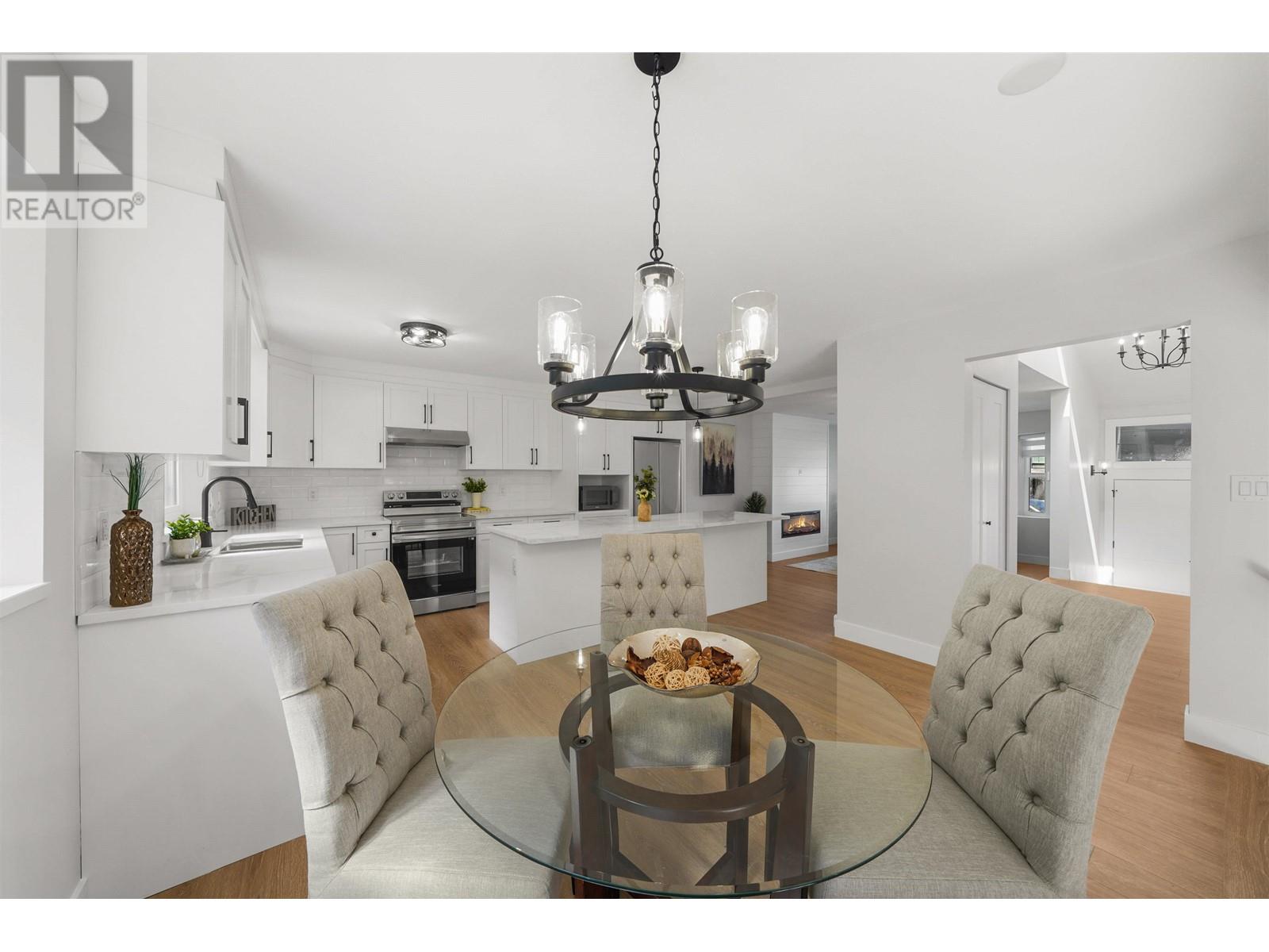 23005 Apple Grove, Maple Ridge, British Columbia  V2X 9K3 - Photo 10 - R3007637