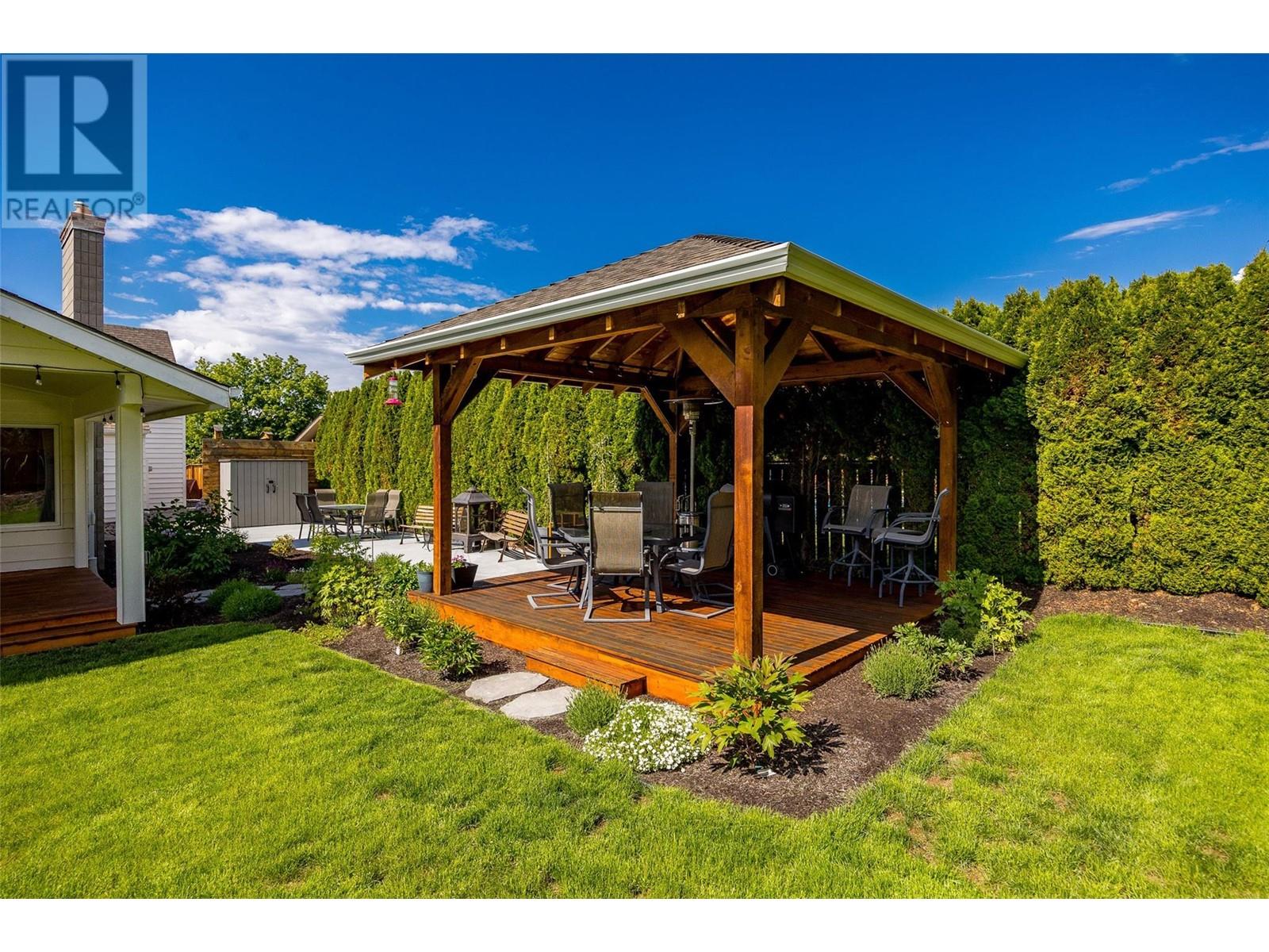 1451 Oakridge Road, Kelowna, British Columbia  V1W 3A8 - Photo 49 - 10348853