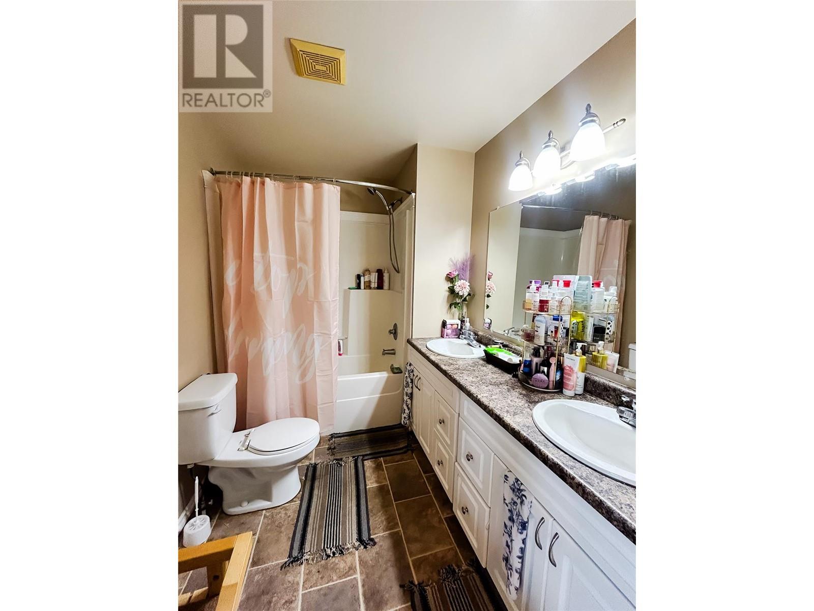 721 100 Avenue, Dawson Creek, British Columbia  V1G 0B5 - Photo 5 - 10349552