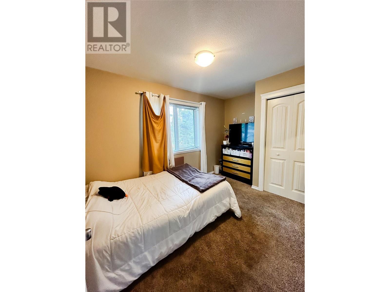 721 100 Avenue, Dawson Creek, British Columbia  V1G 0B5 - Photo 6 - 10349552