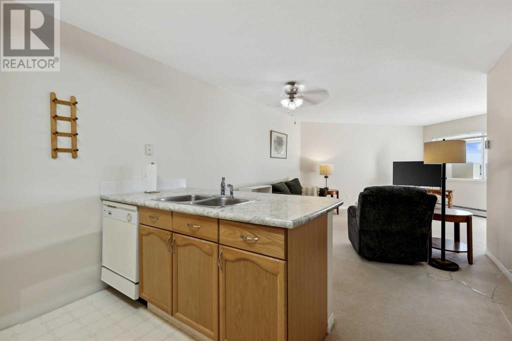 Property at 315, 3 Parklane Way image 5