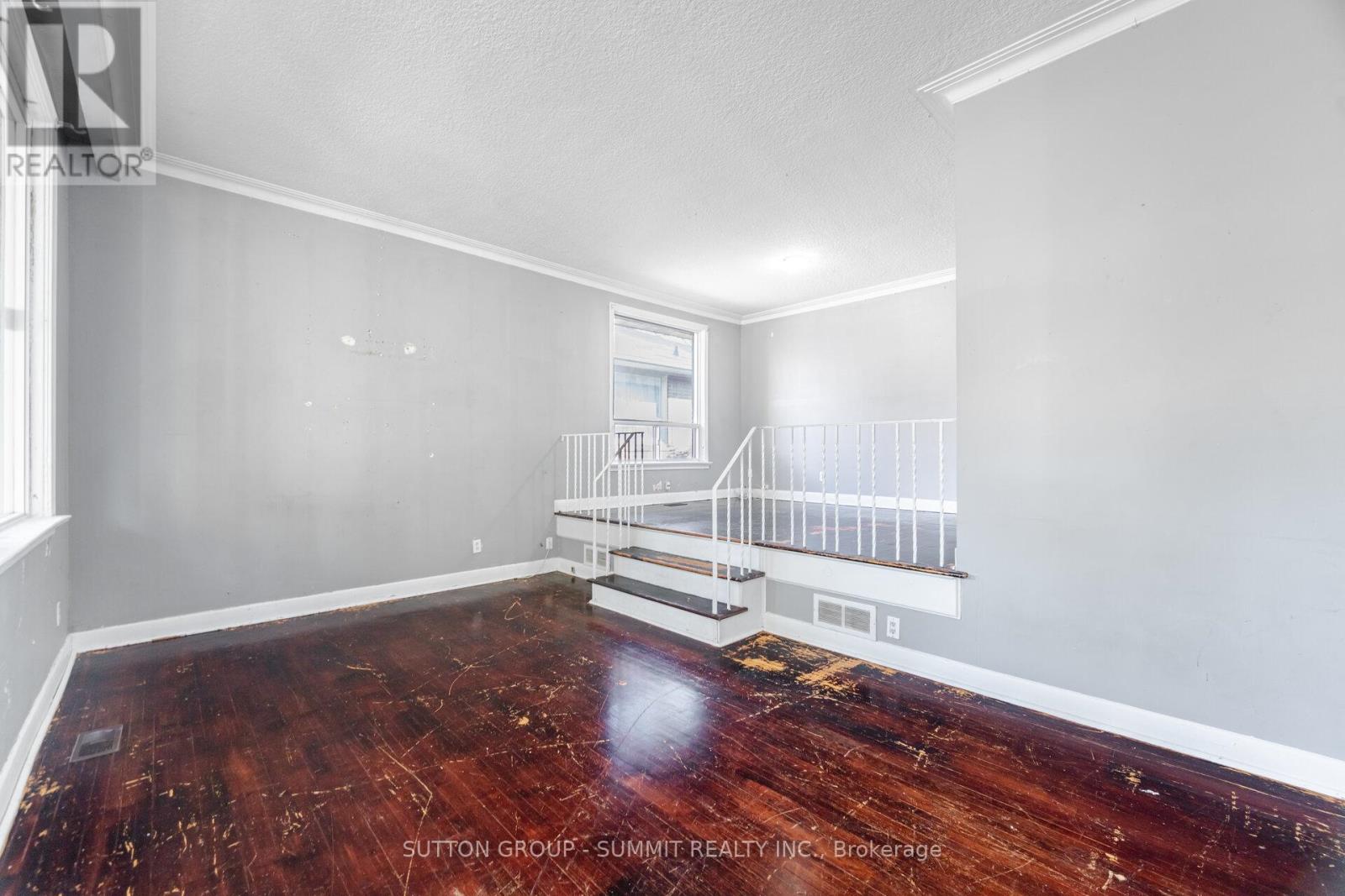 12 Dashwood Crescent, Toronto, Ontario  M9V 2N8 - Photo 19 - W12170234