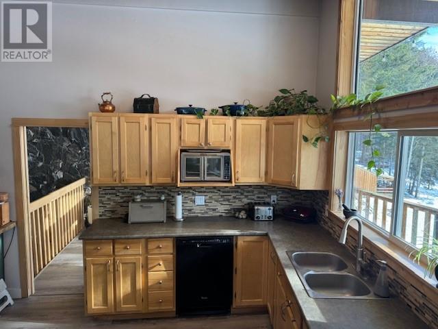 Property at 922 Mobley Road image 4
