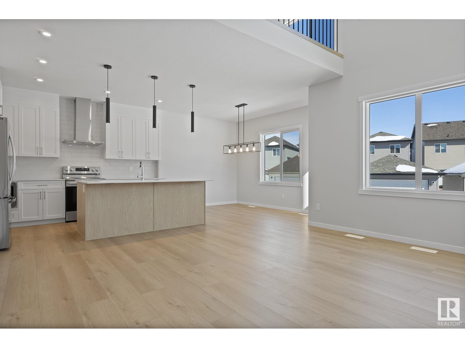 Property at 17619 48 ST NW image 5