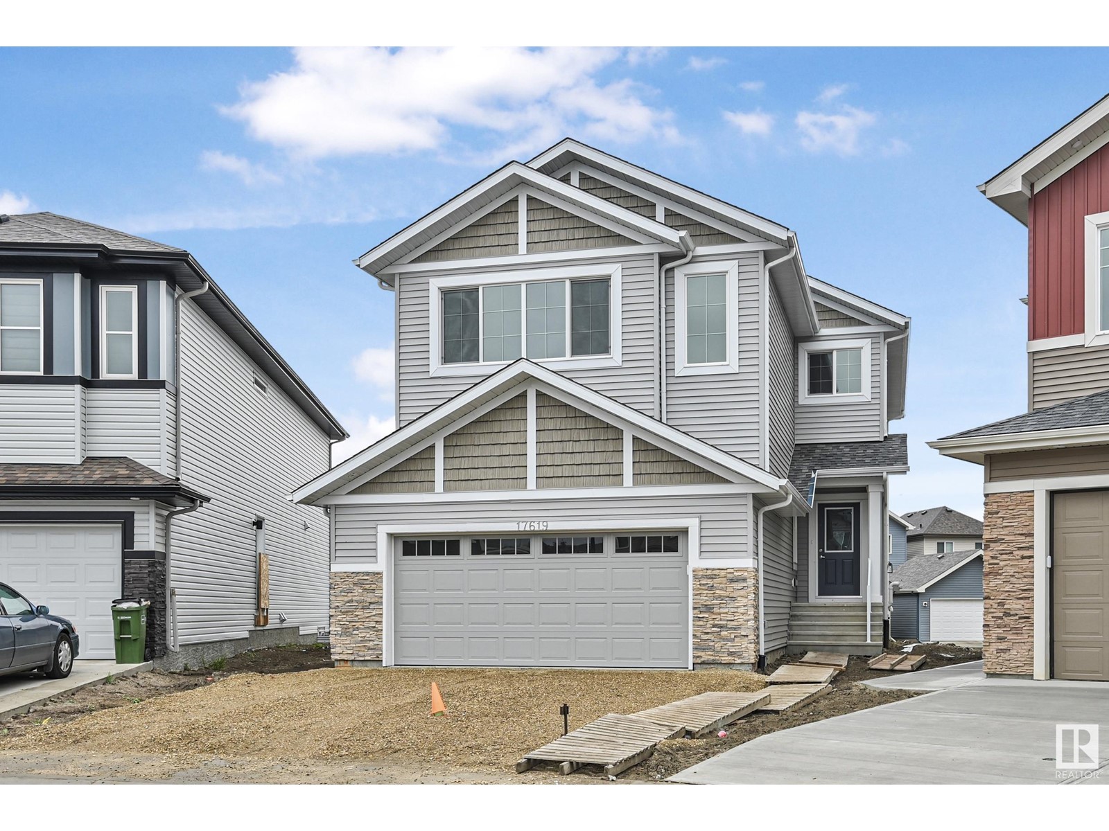 Property at 17619 48 ST NW image 1