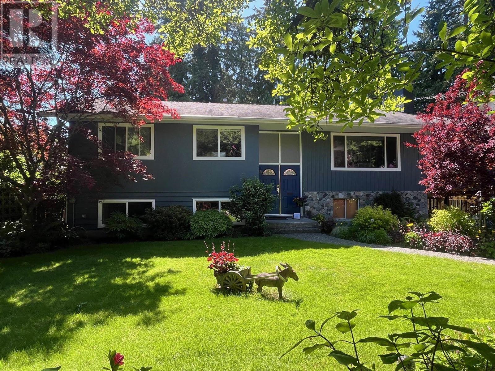 2235 Whitman Avenue, North Vancouver, British Columbia  V7H 2C6 - Photo 2 - R2996587