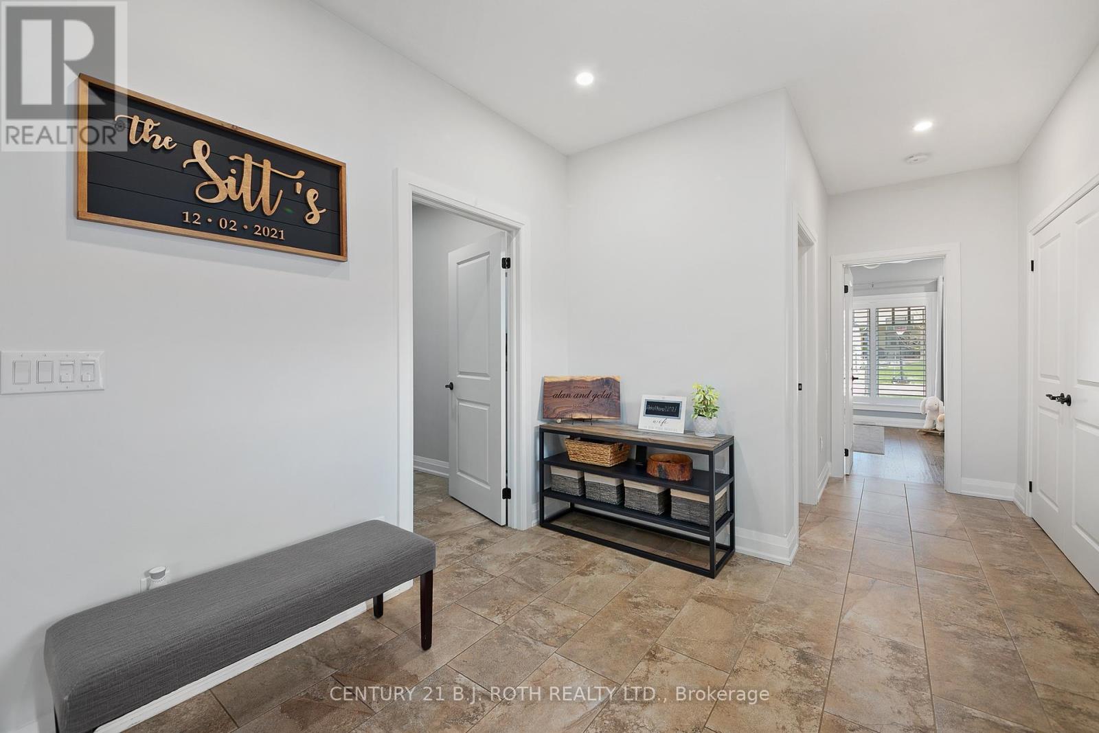 70 Landscape Drive, Oro-Medonte, Ontario  L0L 2L0 - Photo 15 - S12154225