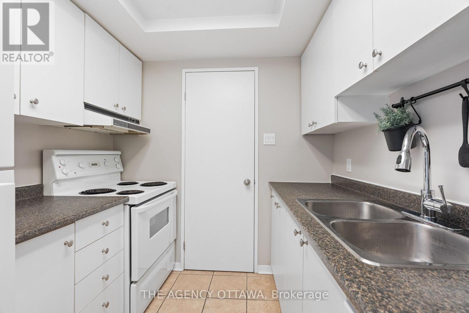 610 - 45 Holland Avenue, Ottawa, Ontario  K1Y 4S3 - Photo 5 - X12175796