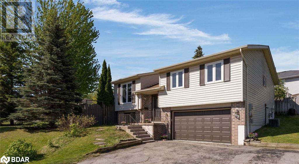 69 Mcconkey Place, Barrie, Ontario  L4N 6H3 - Photo 2 - 40732616