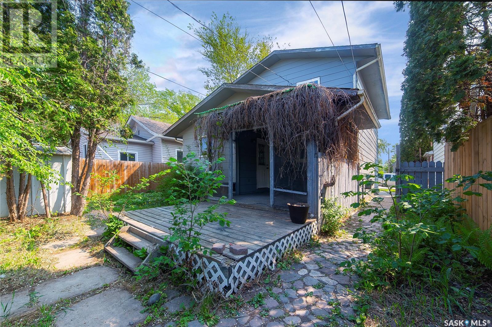 515 F Avenue S, Saskatoon, Saskatchewan  S7M 1T6 - Photo 38 - SK007250