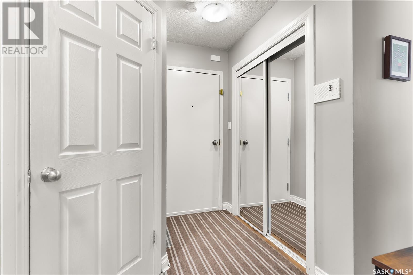 4 1811 8th Avenue N, Regina, Saskatchewan  S4R 0G5 - Photo 3 - SK007139