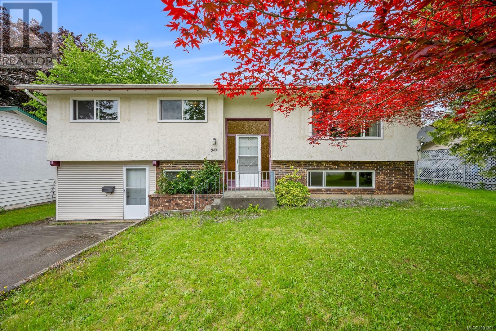 1608 McLauchlin Ave, Courtenay, British Columbia